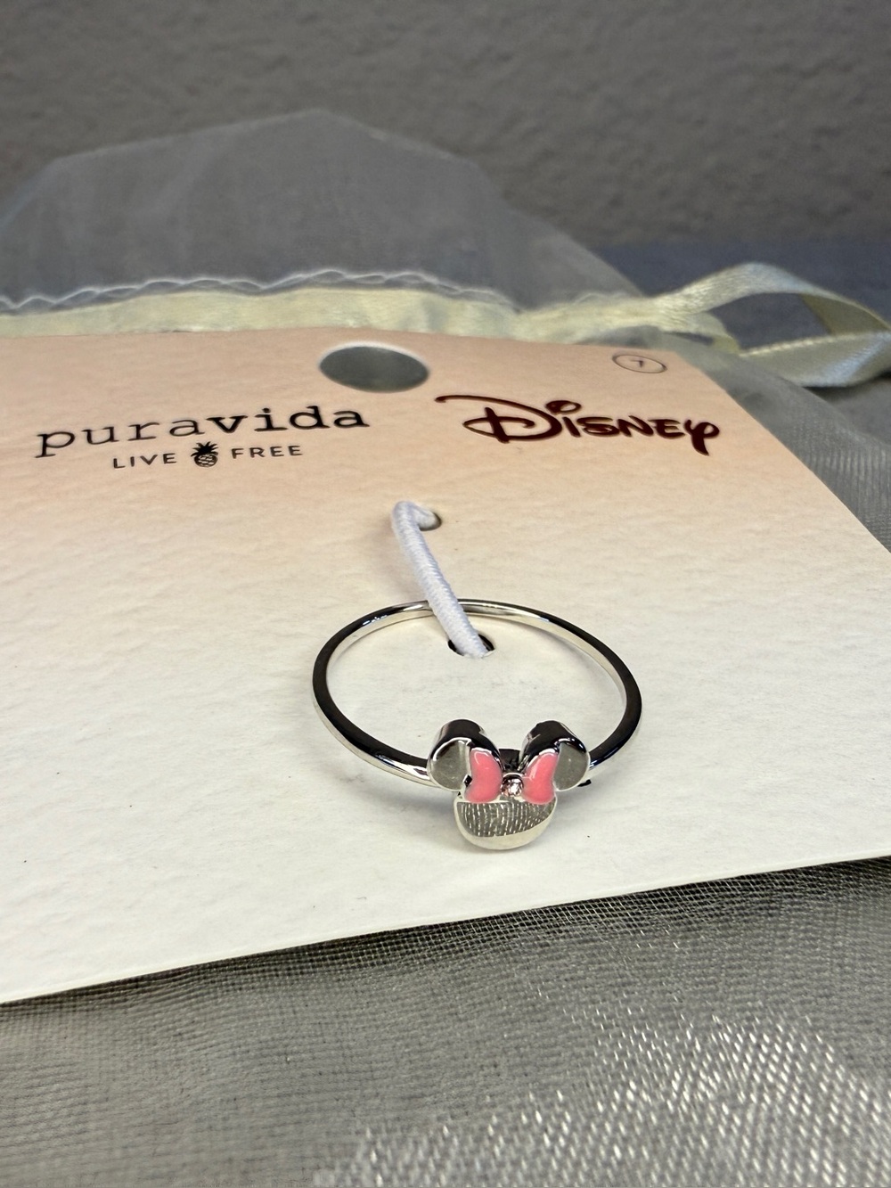 Pura Vida Disney Delicate Minnie Mouse Ring, Size 7 - Picture 2 of 16
